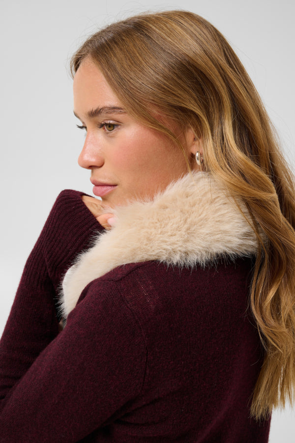 Delores Faux Fur Collar
