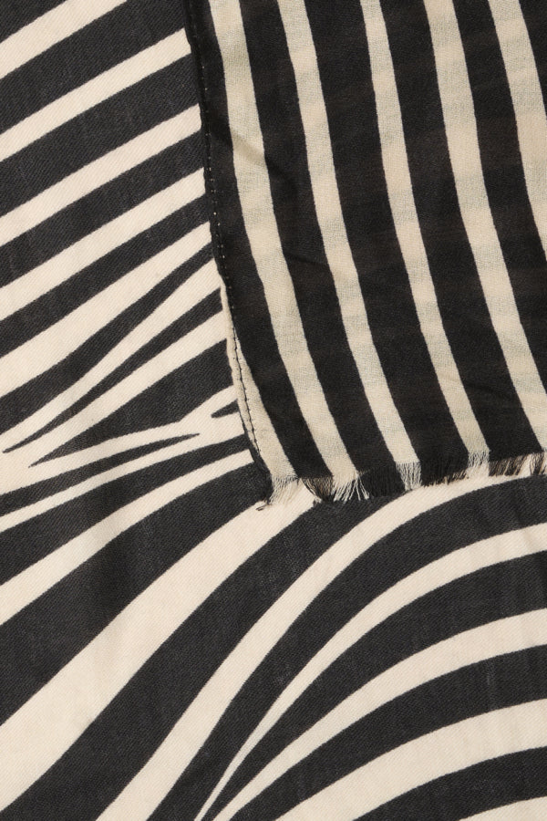 Wimona Wavy Lines Scarf