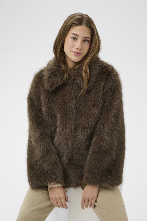 Drama Coat Online Exclusive
