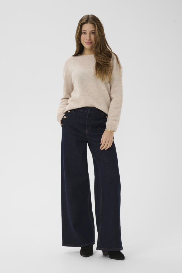 Visti Jeans With Button