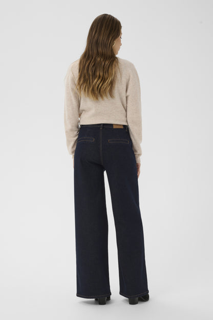 Visti Jeans With Button