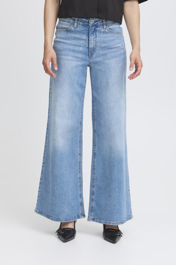 Wiggy Wide Leg Jeans