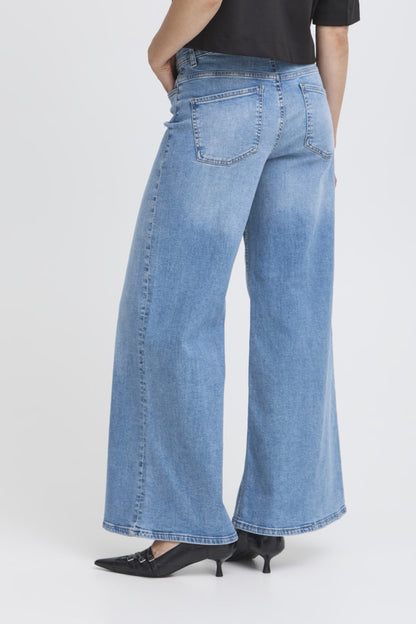 Wiggy Wide Leg Jeans