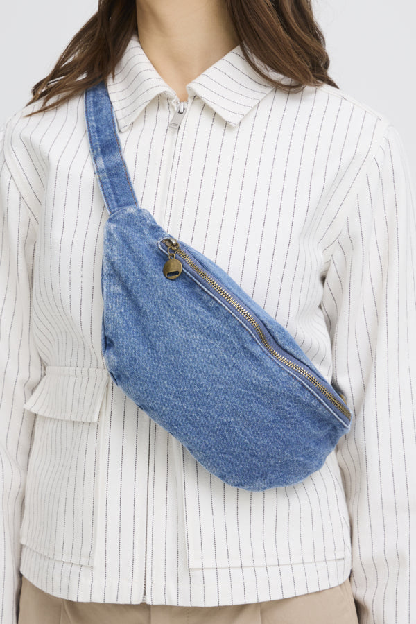 Alvina Bumbag