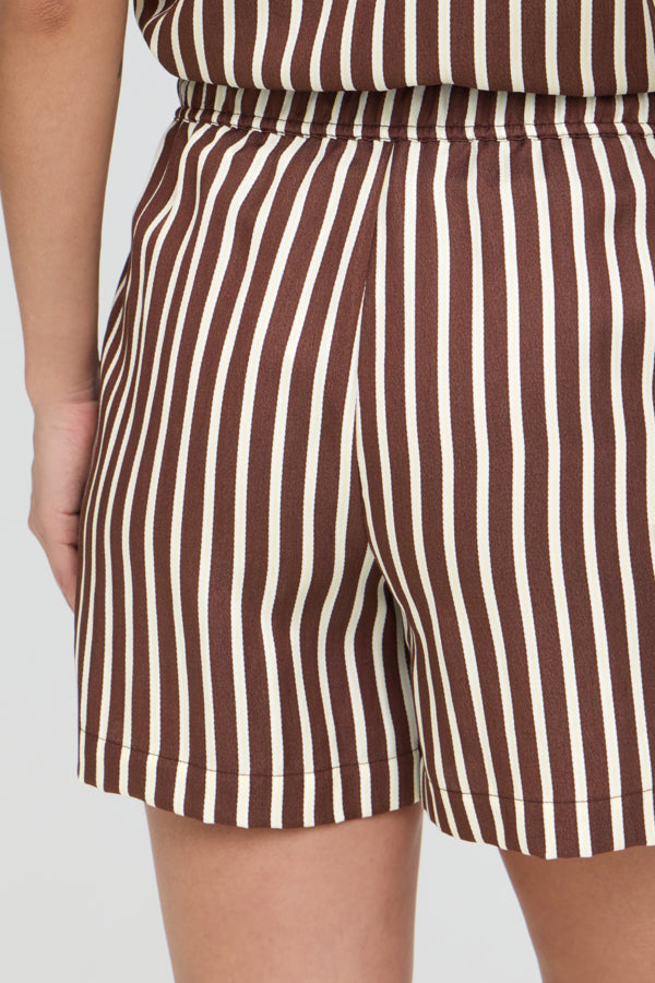 Evino Shorts