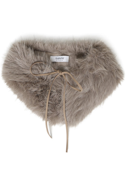 Vi Faux Fur Collar