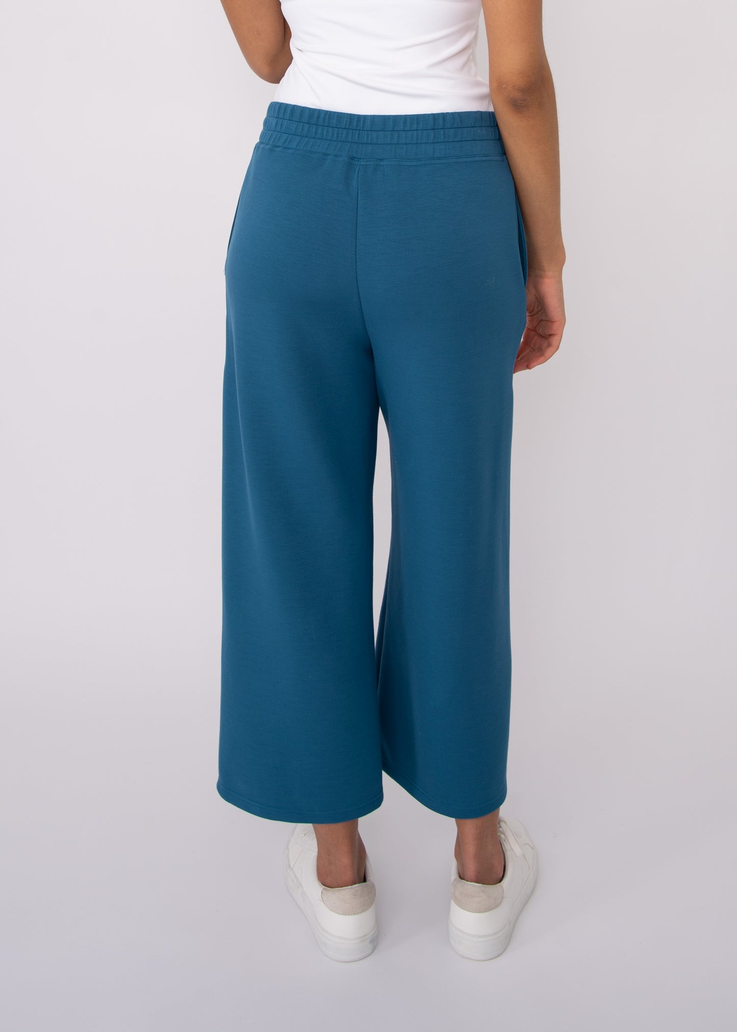 Victoria Cropped Pants