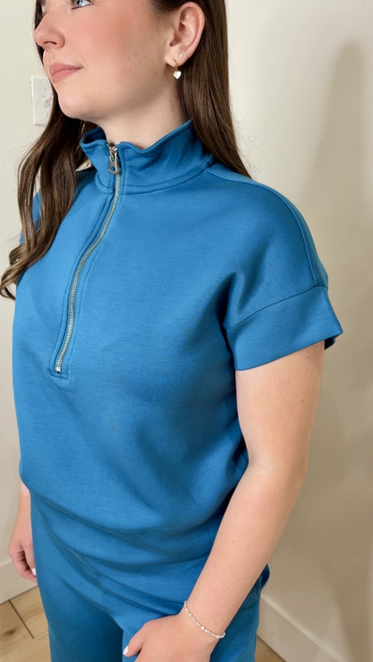 Dua Half Zip Top